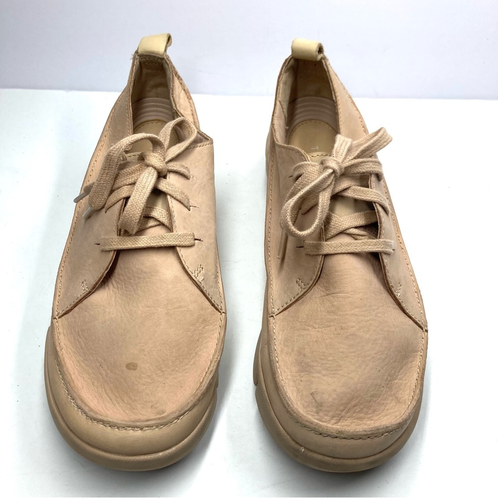 Clarks Women's Trigenic Leather Sneakers Shoes 8.5 M Flex Nude Nubuck Casual - Picture 8 of 15